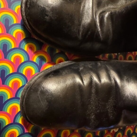 Salvatore Ferragamo Women's 9.0M Leather Boots - Picture 5 of 6